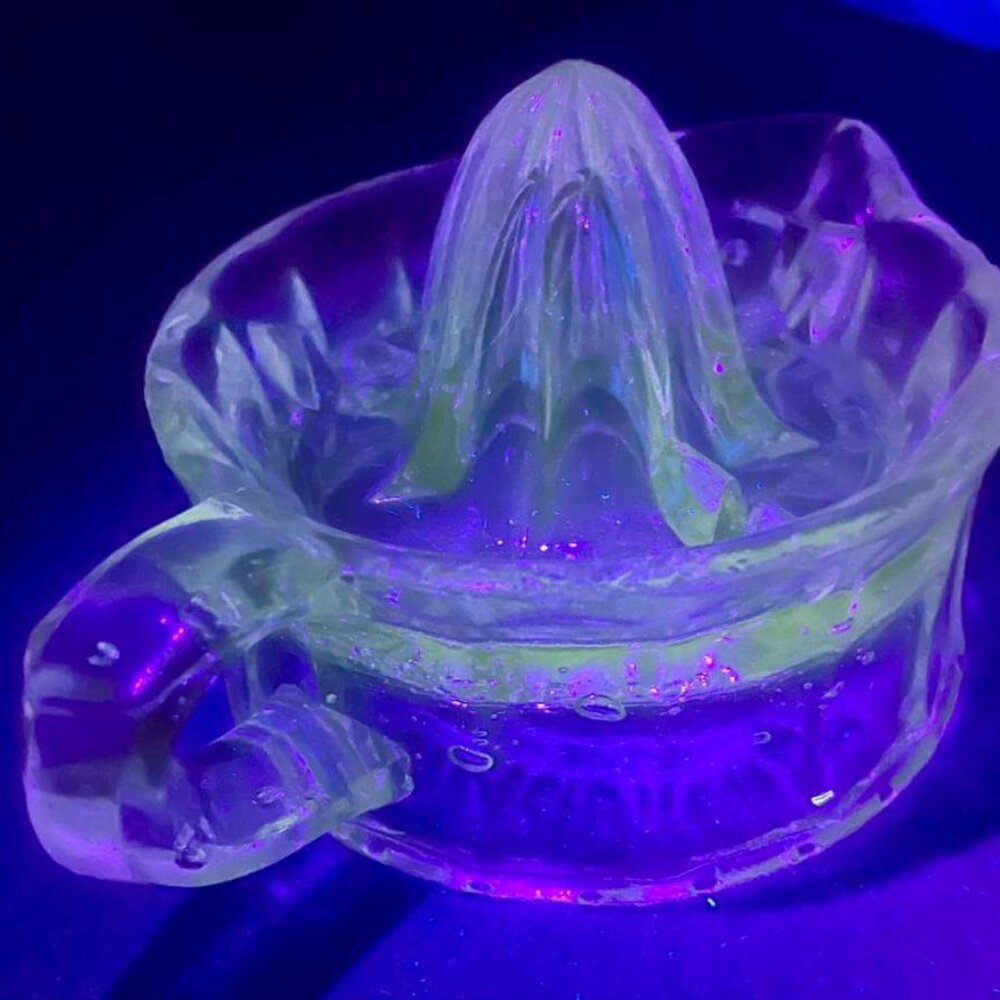 Antique Uranium Glass Juicer – Patent No. 912443 (1909), Glowy Glass with Bubble